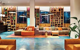 Radio Hotel
